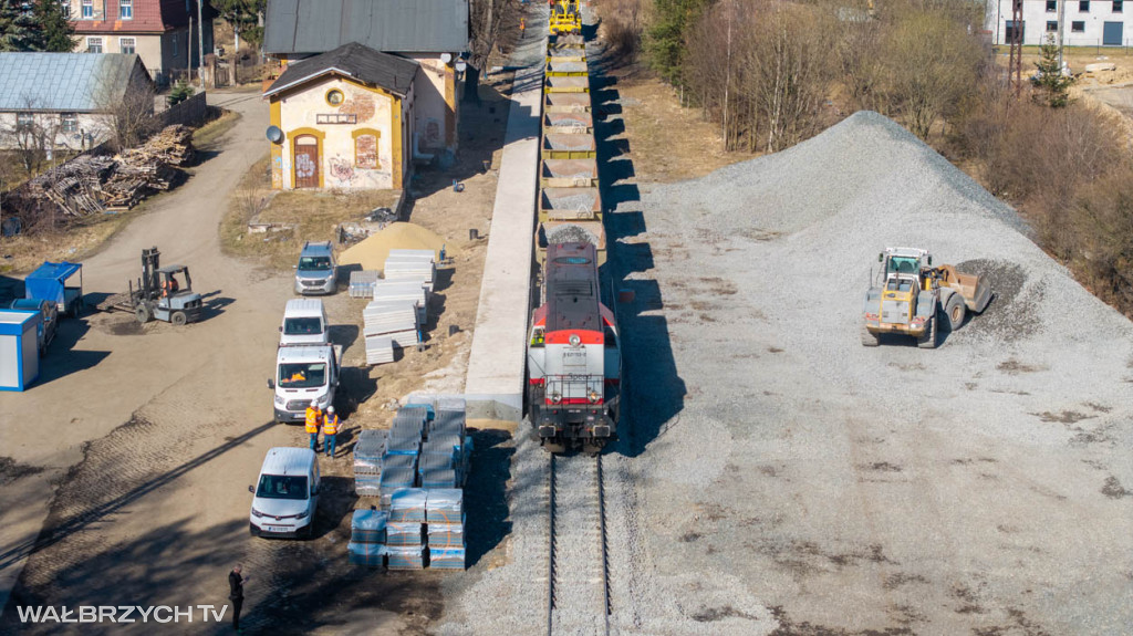 Pierwszy pociąg od 25 lat dojechał do Karpacza