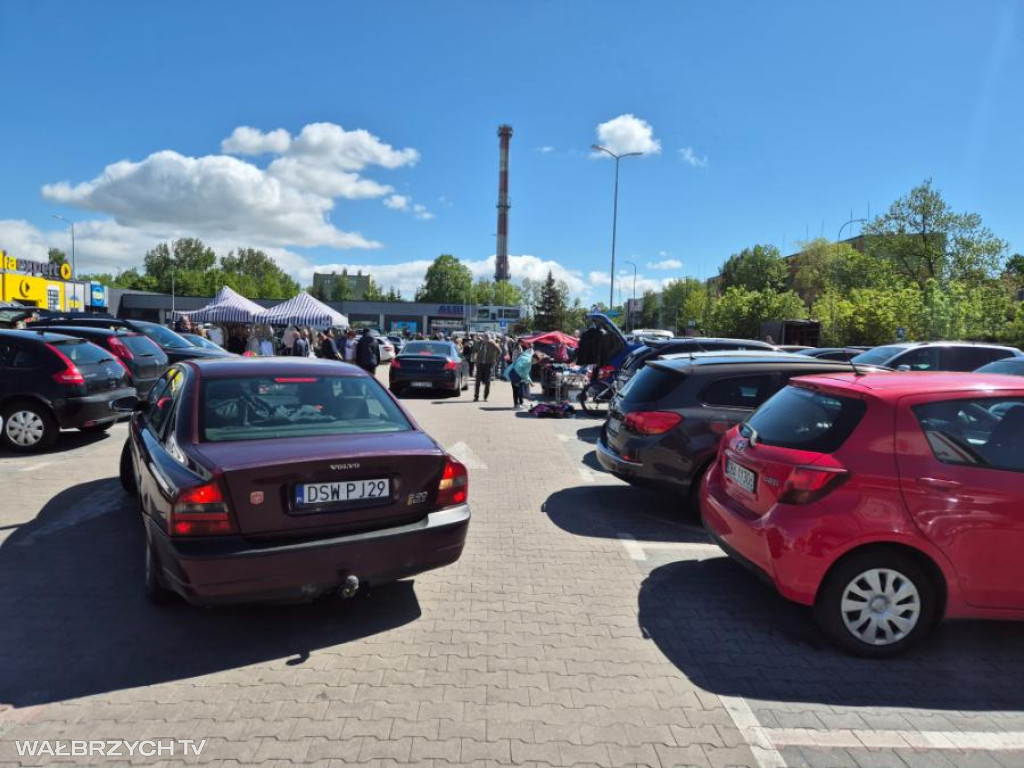Giełda na Piaskowej Górze ma się świetnie