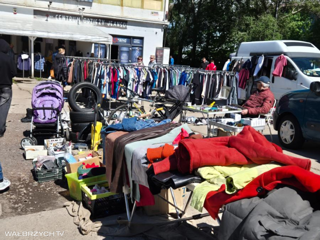 Giełda na Piaskowej Górze ma się świetnie