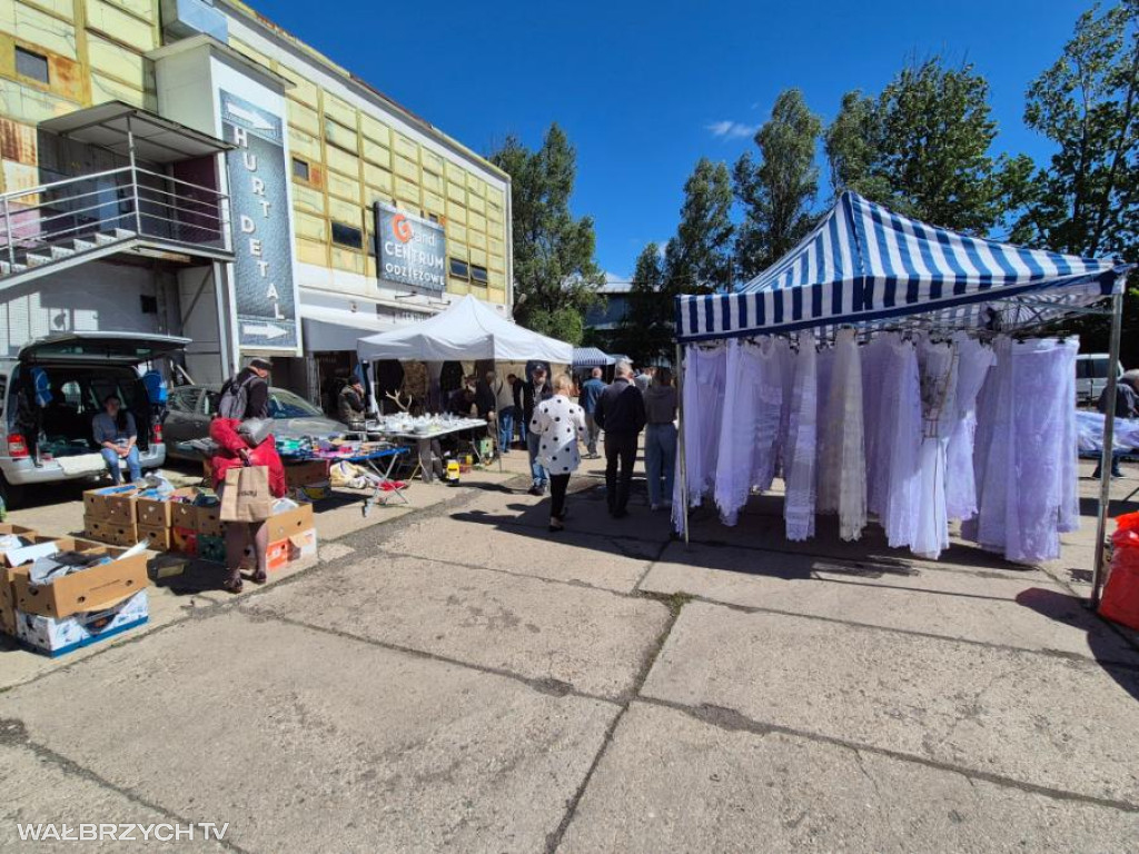 Giełda na Piaskowej Górze ma się świetnie