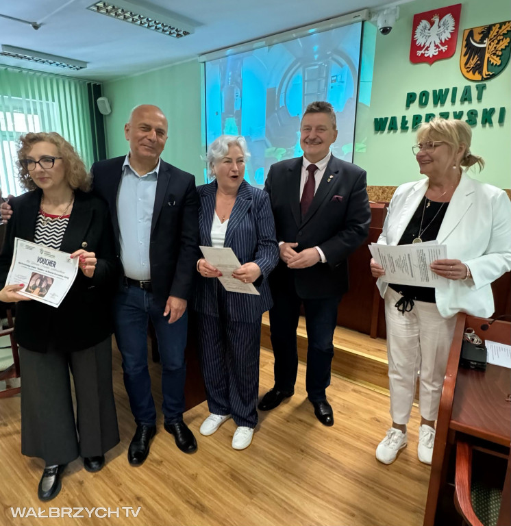 Sesje w komorze tlenowej dla seniorów od starosty