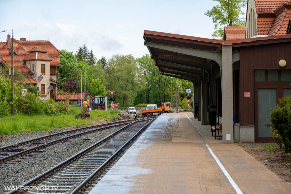 Linia kolejowa do Karpacza prawie gotowa