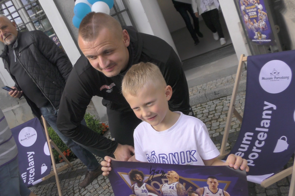 Koszykarze spotkali się z fanami w Śródmieściu