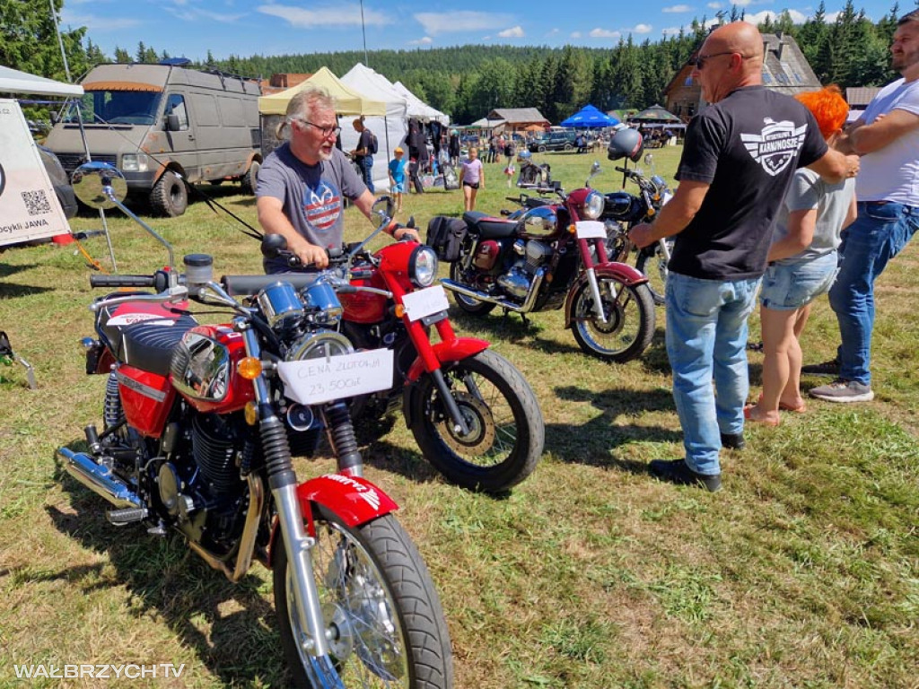 Wilkowisko - Motocykle, Charytatywność i Magia
