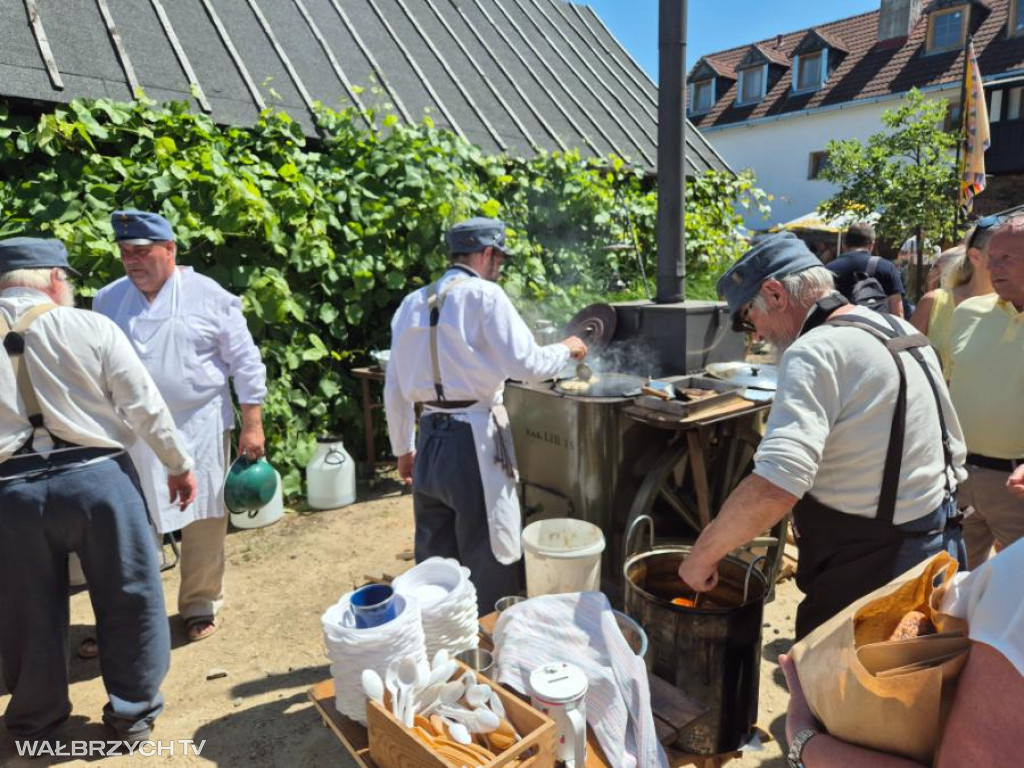 Walim - grochówka, zapach prochu i smak historii