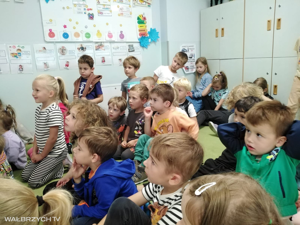 W Clever Garden uczą, jak zadzwonić na 112