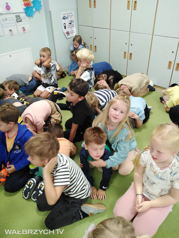 W Clever Garden uczą, jak zadzwonić na 112