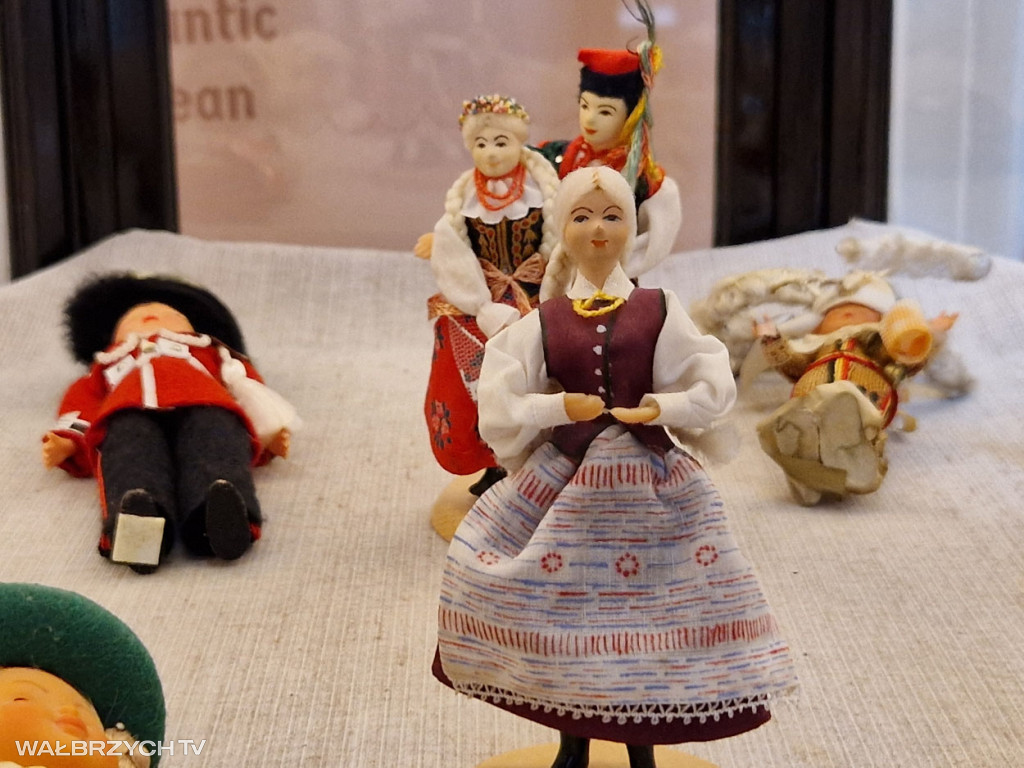 Lalki Świata - wystawa w Muzeum Porcelany