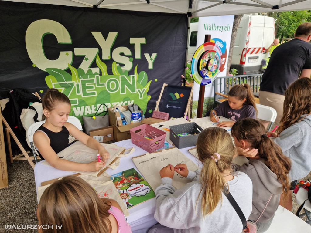 Letni piknik w Parku Sybiraków