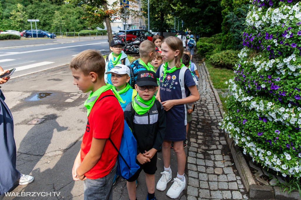 Młodzi mieszkańcy Głuszycy odwiedzili Starostwo