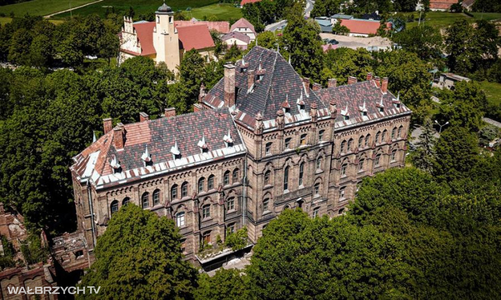 Mokrzeszów - pałac, który milczy zbyt głośno