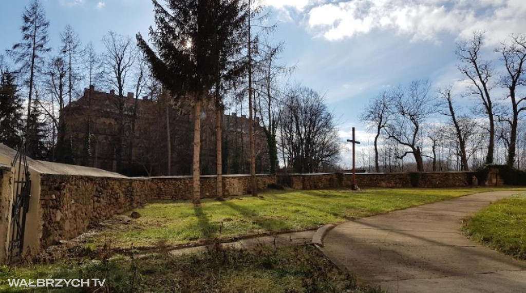 Mokrzeszów - pałac, który milczy zbyt głośno