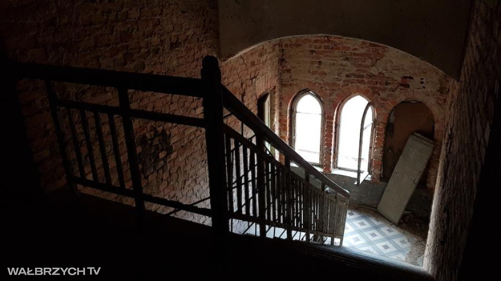 Mokrzeszów - pałac, który milczy zbyt głośno