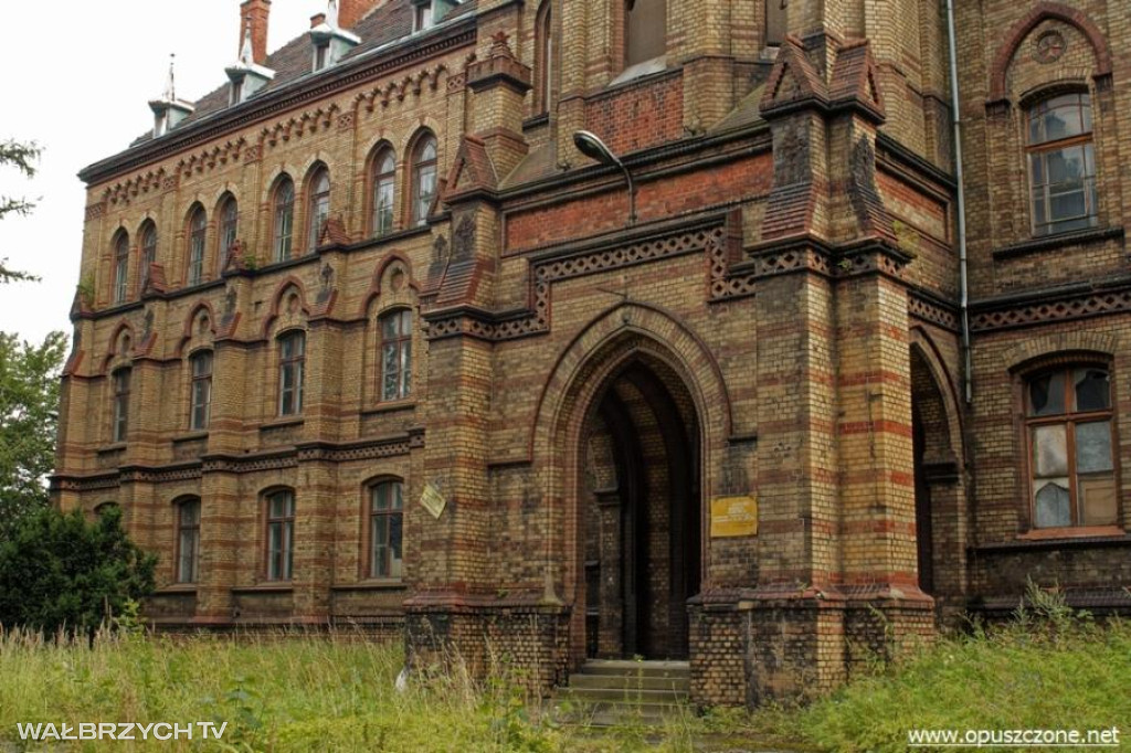 Mokrzeszów - pałac, który milczy zbyt głośno