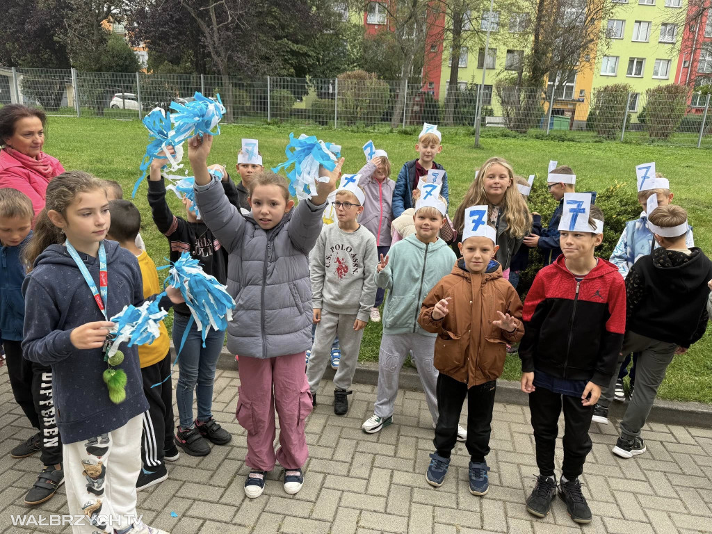 Dzieciaki Grają o Koszykarską Przyszłość