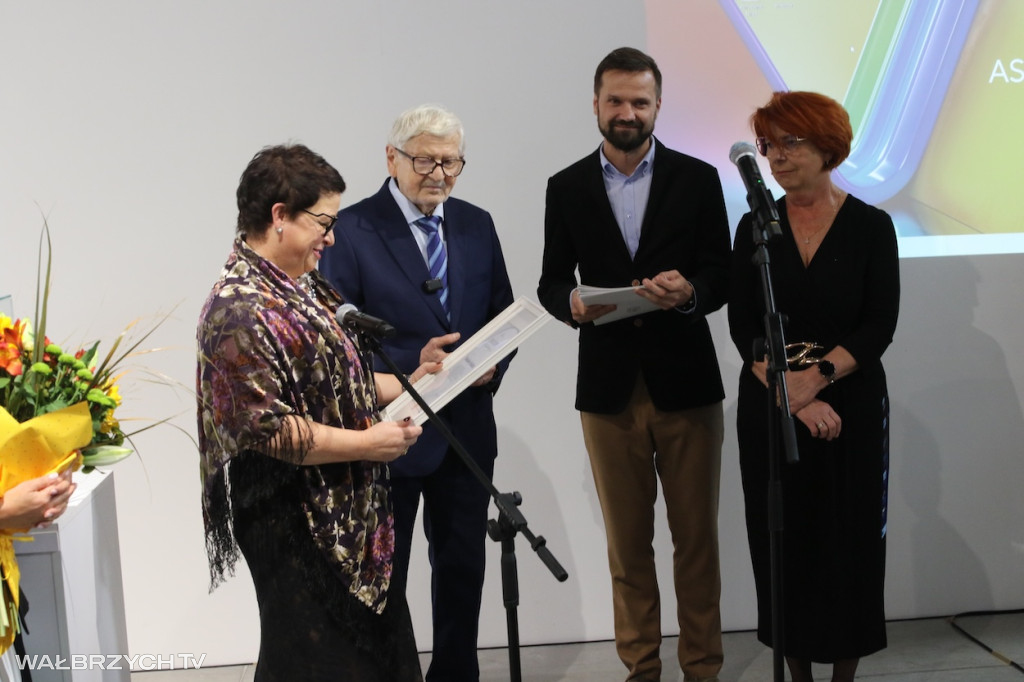 Porcelanowe dzieła rozsiane po Wałbrzychu