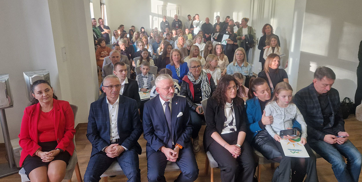 Stypendia dla uczniów z Głuszycy