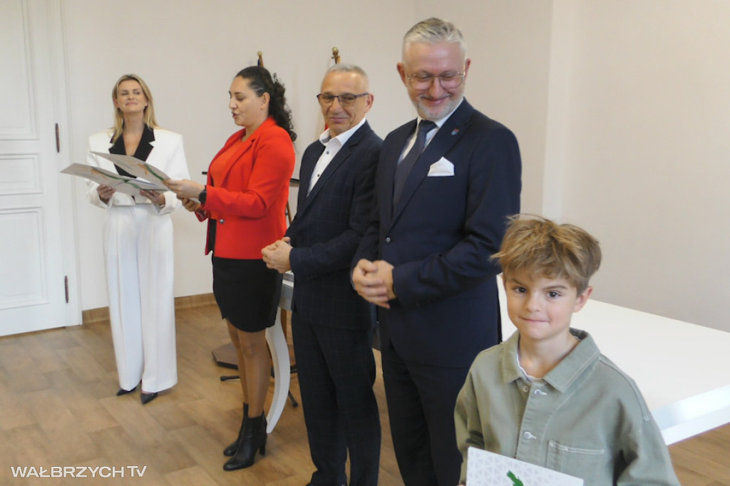 Stypendia dla uczniów z Głuszycy