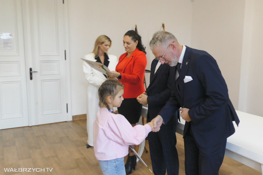 Stypendia dla uczniów z Głuszycy