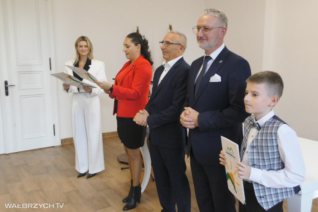 Stypendia dla uczniów z Głuszycy