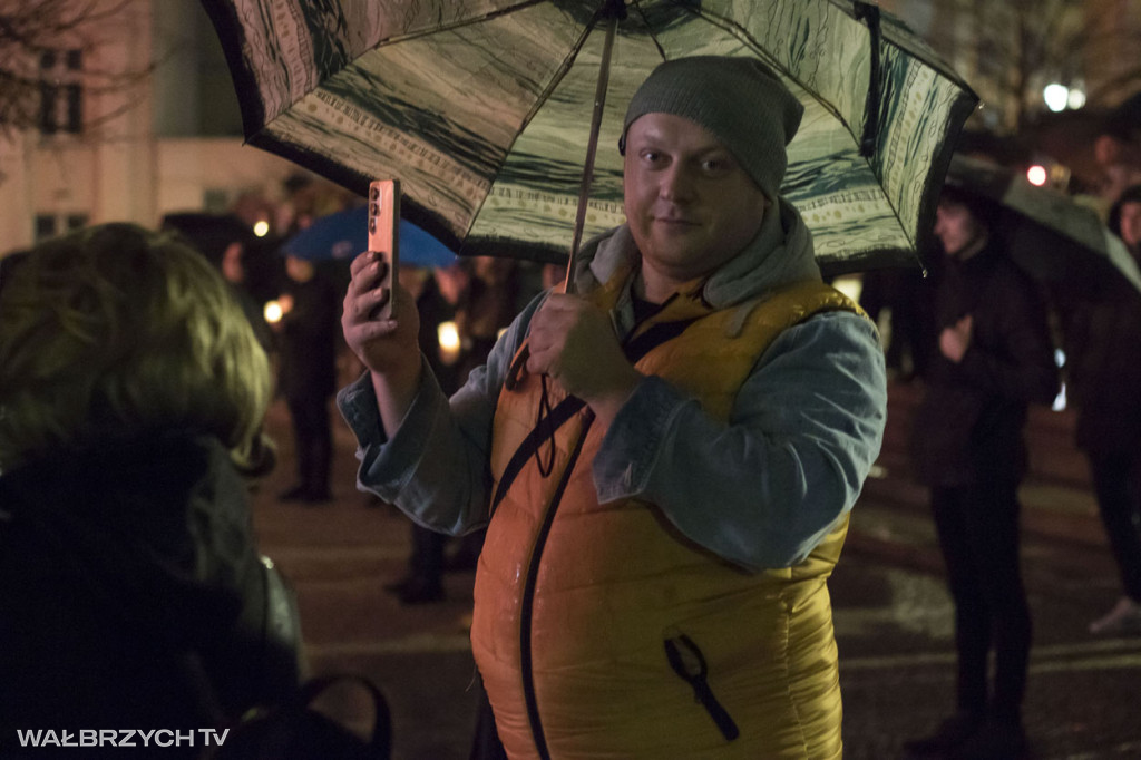 Lampiony Pamięci rozświetliły Plac Magistracki
