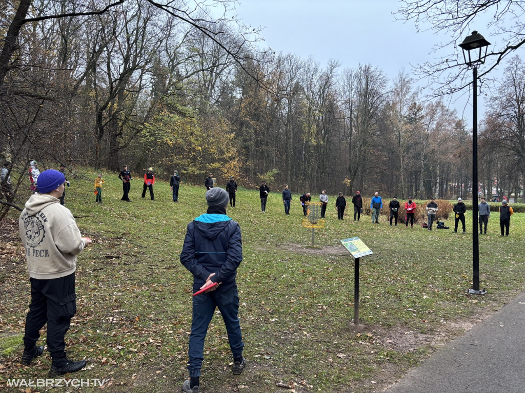 Disc Golf w Parku Rusinowa