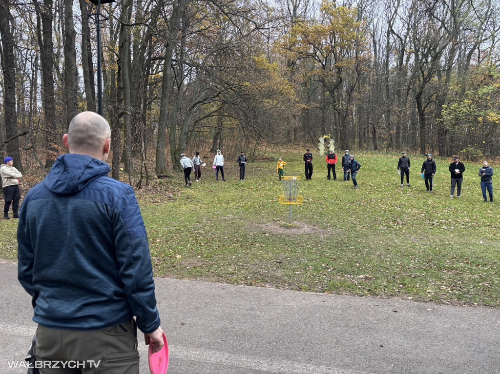 Disc Golf w Parku Rusinowa