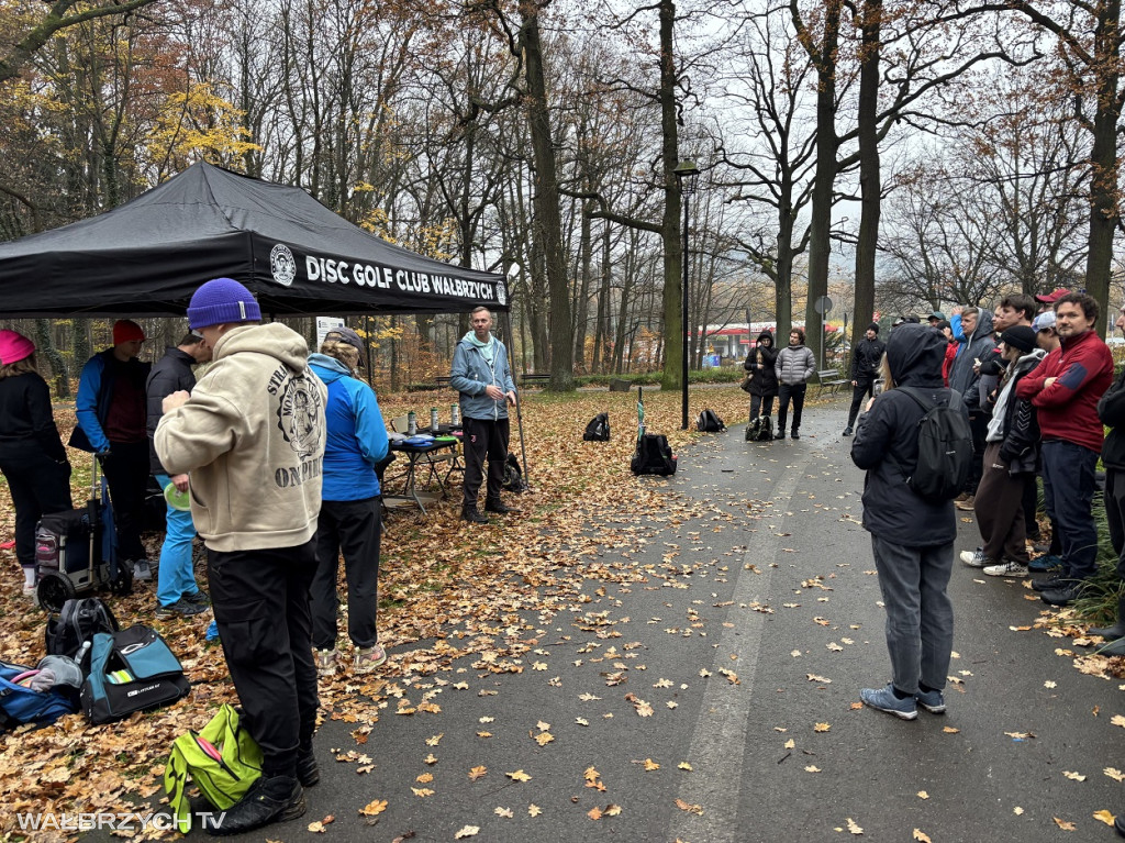 Disc Golf w Parku Rusinowa