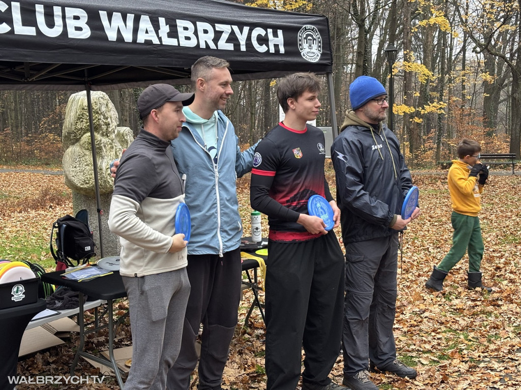 Disc Golf w Parku Rusinowa