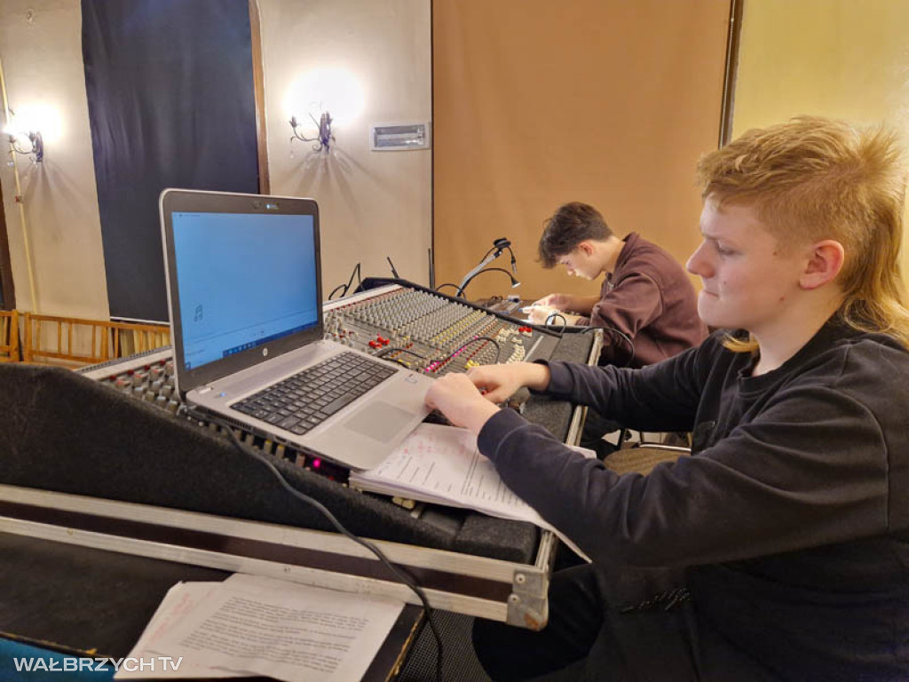 Orwell na Święto Niepodległości w I LO