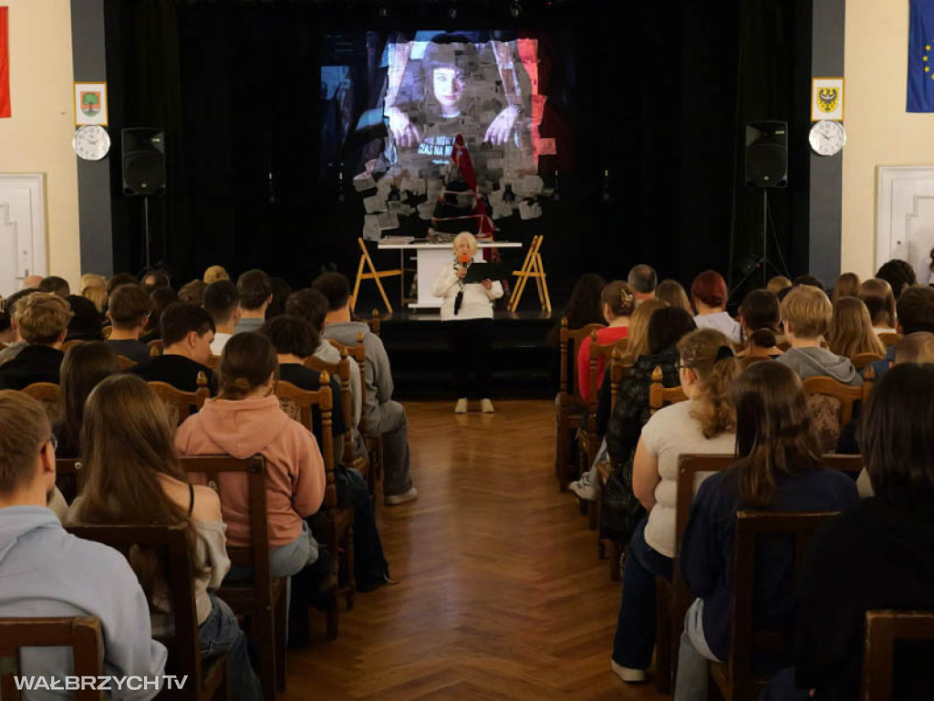 Orwell na Święto Niepodległości w I LO