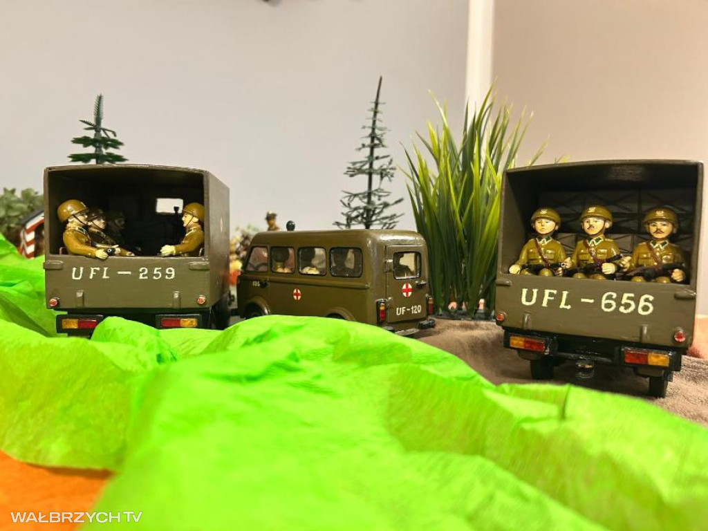 Drewaniane wojsko Piotra Klimka z Wałbrzycha