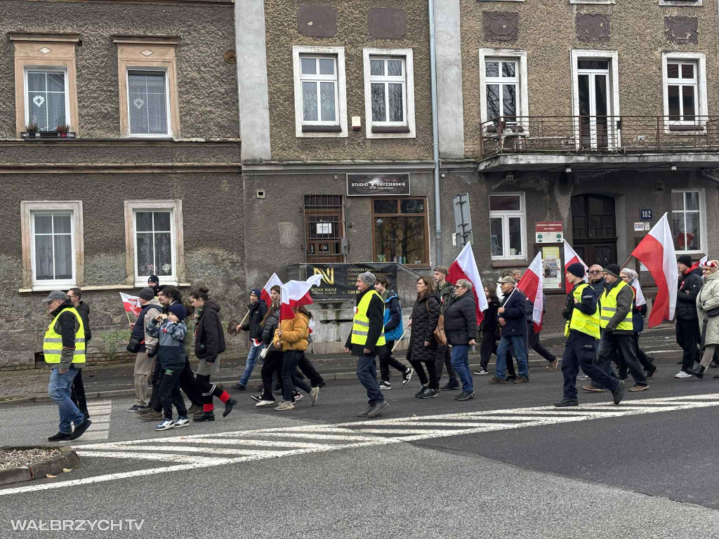 Stary Zdrój: Przeszedł Marsz Niepodległości
