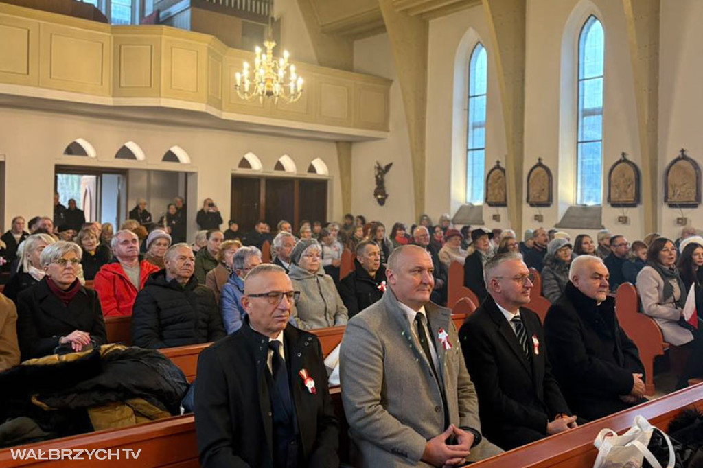 Patriotycznie i na sportowo w Głuszycy