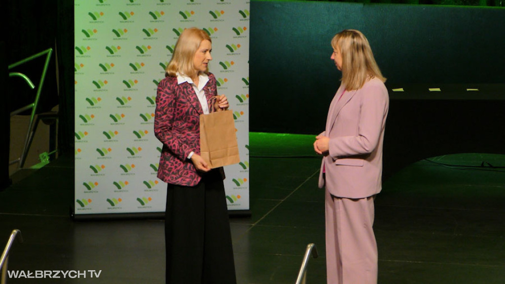 Stypendia dla najzdolniejszych uczniów i studentów