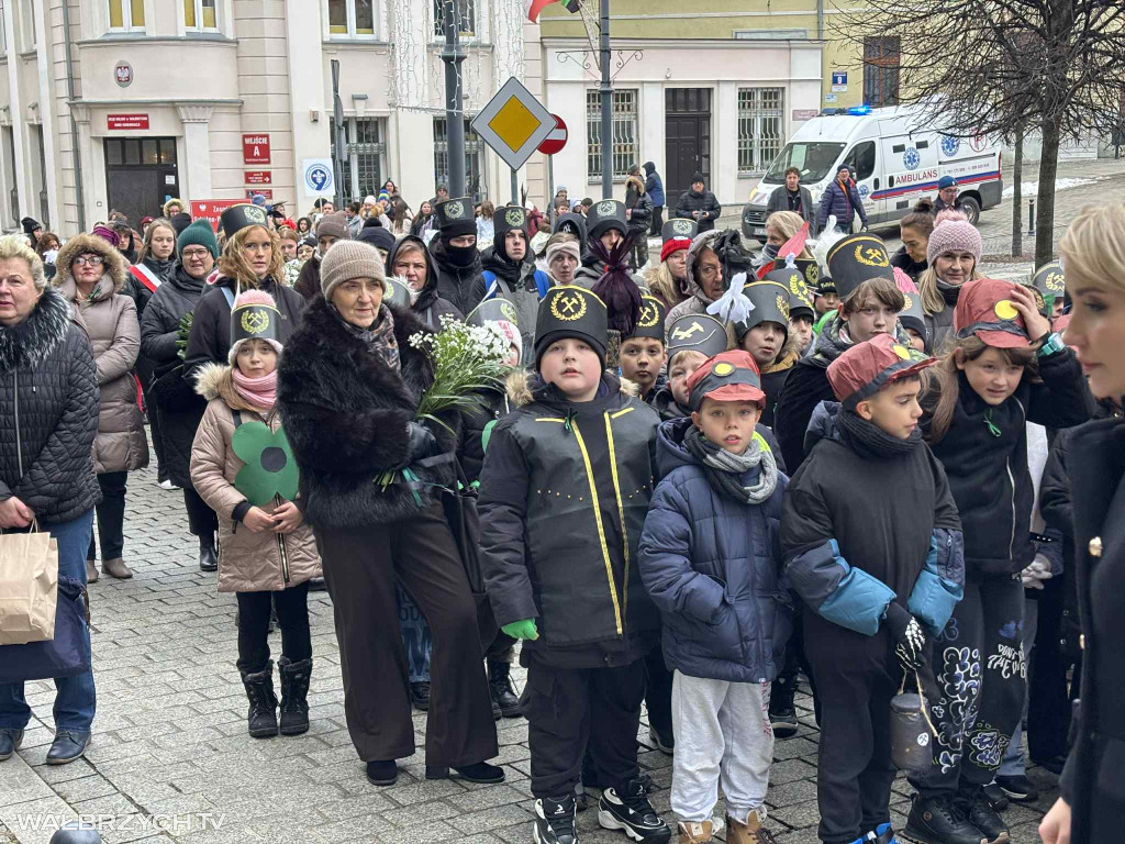 Parada Górnicza przeszła ulicami Wałbrzycha