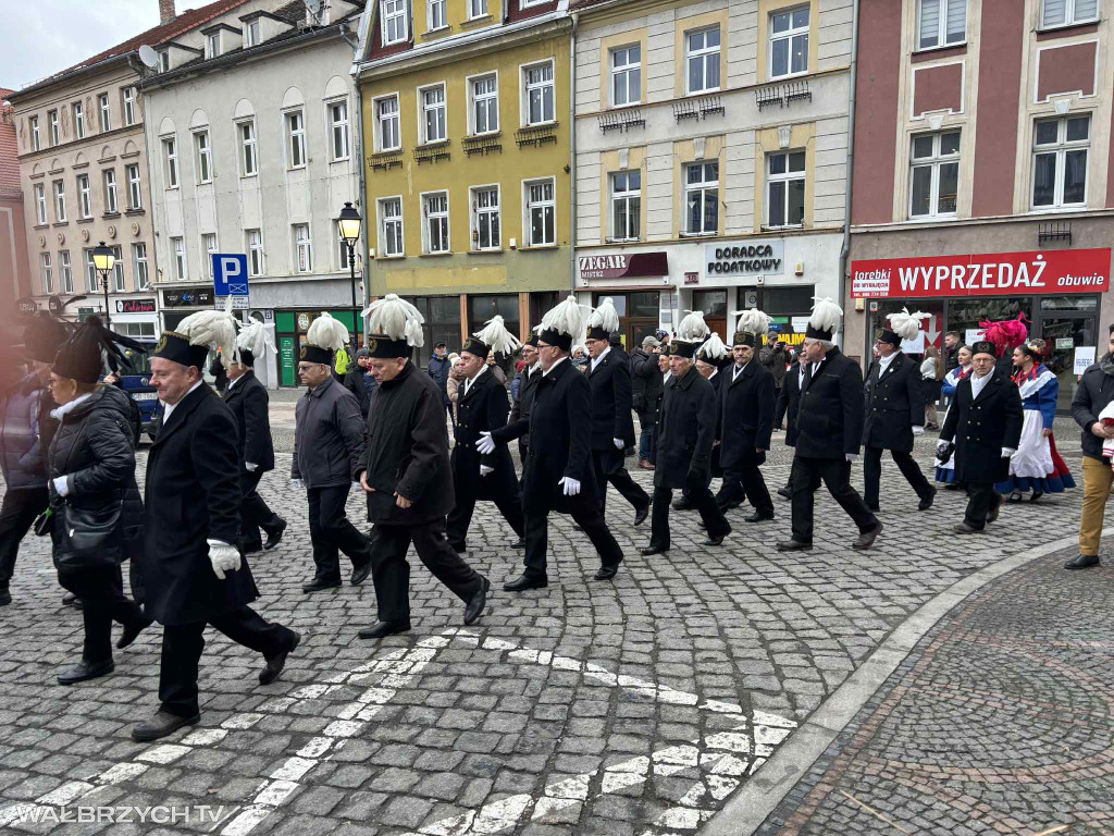 Parada Górnicza przeszła ulicami Wałbrzycha