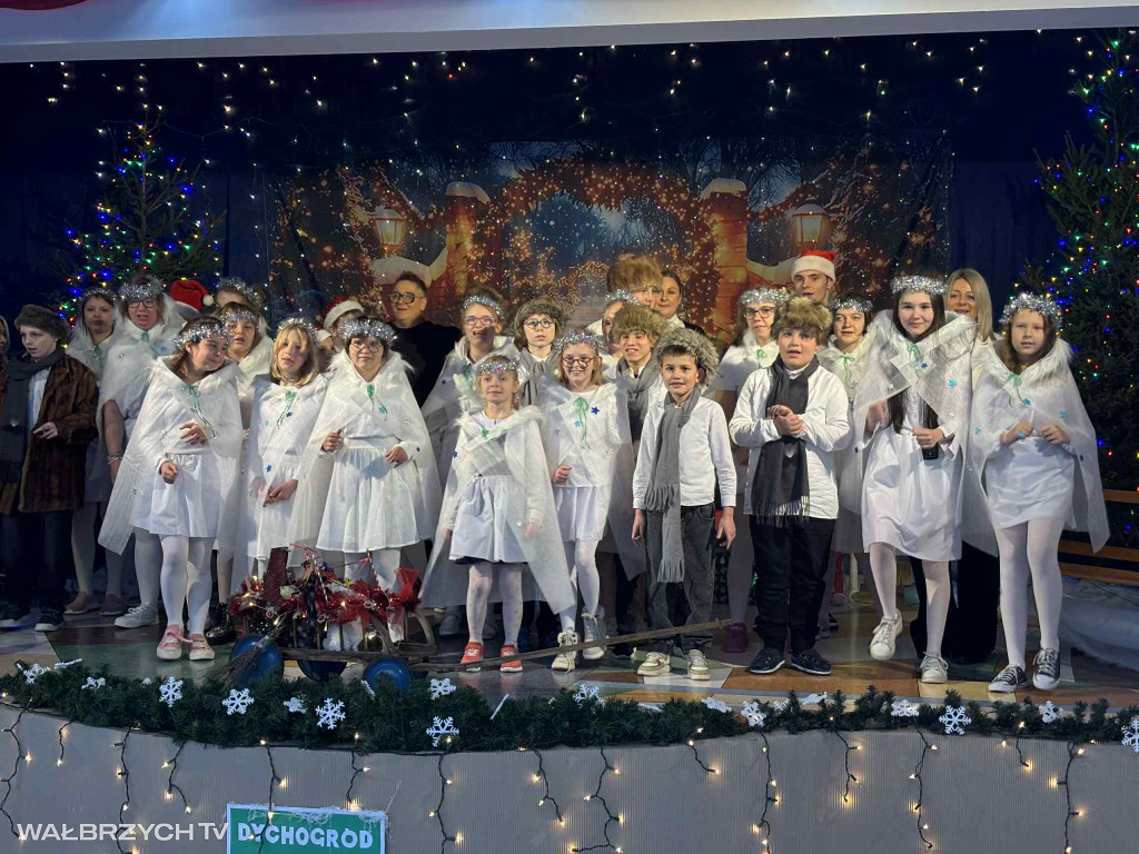 Wigilia i jarmark w Szkole Specjalnej nr 10