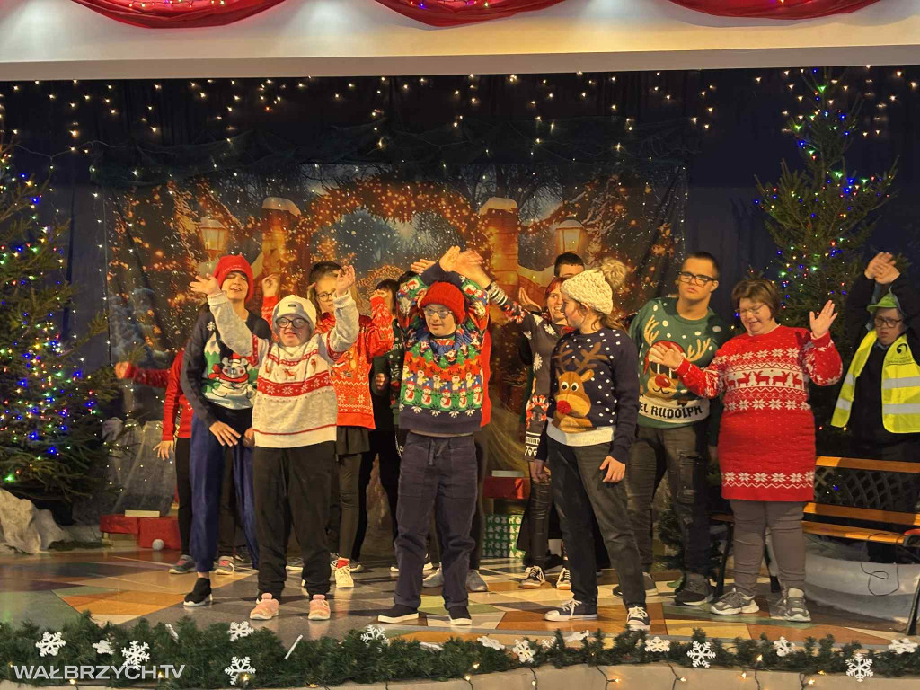 Wigilia i jarmark w Szkole Specjalnej nr 10