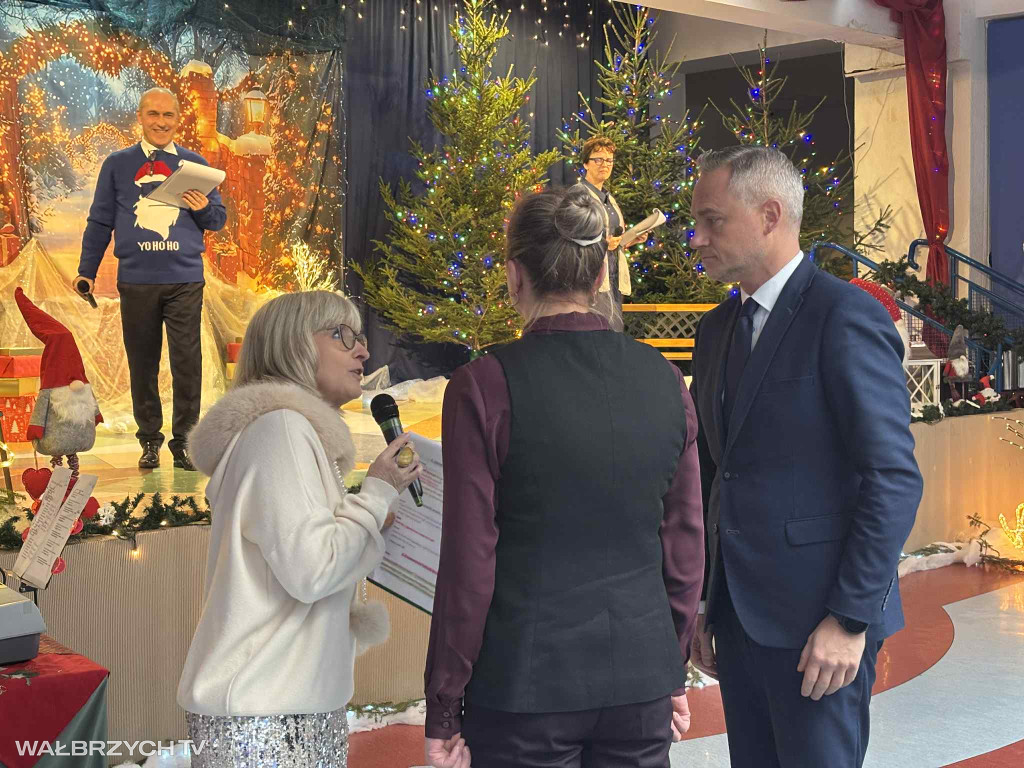 Wigilia i jarmark w Szkole Specjalnej nr 10