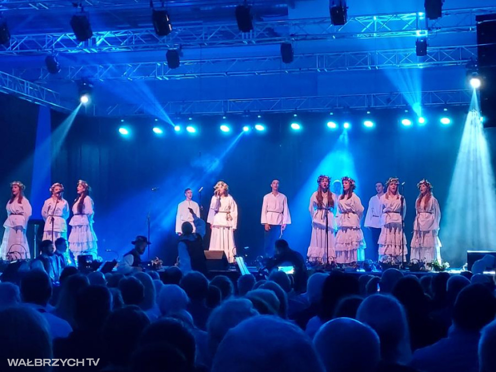 Francja, elegancja w Lubominie