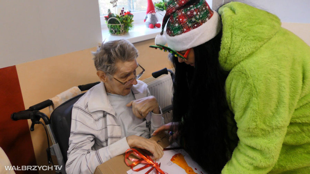 Mikołaj odwiedził wałbrzyskich seniorów