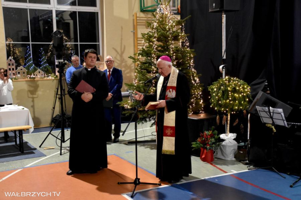 Wigilia 2025: Uśmiech i życzliwość - tego życzymy