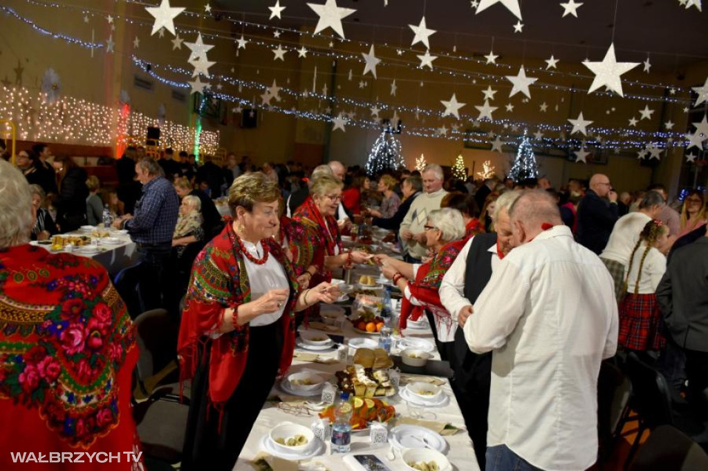 Wigilia 2025: Uśmiech i życzliwość - tego życzymy