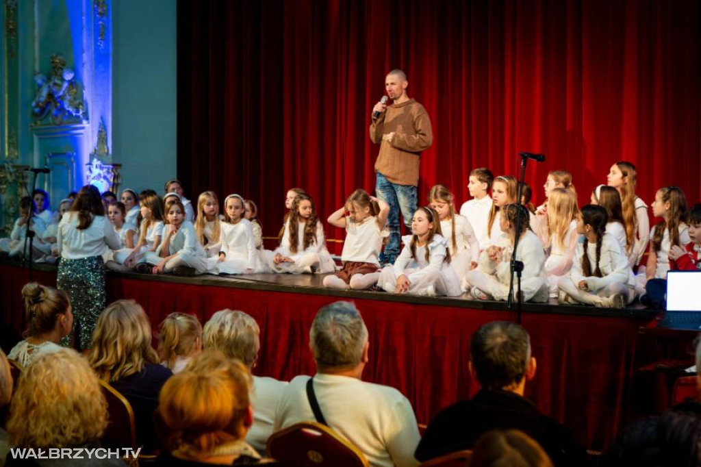 Wigilia 2025: Uśmiech i życzliwość - tego życzymy