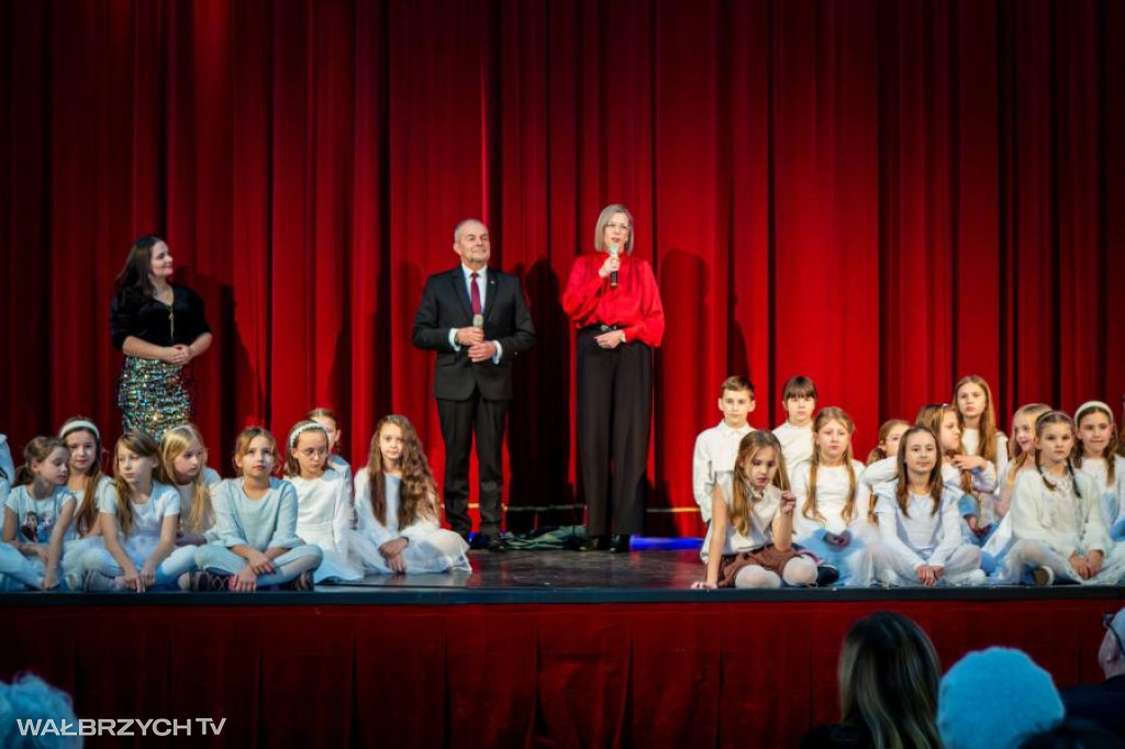 Wigilia 2025: Uśmiech i życzliwość - tego życzymy