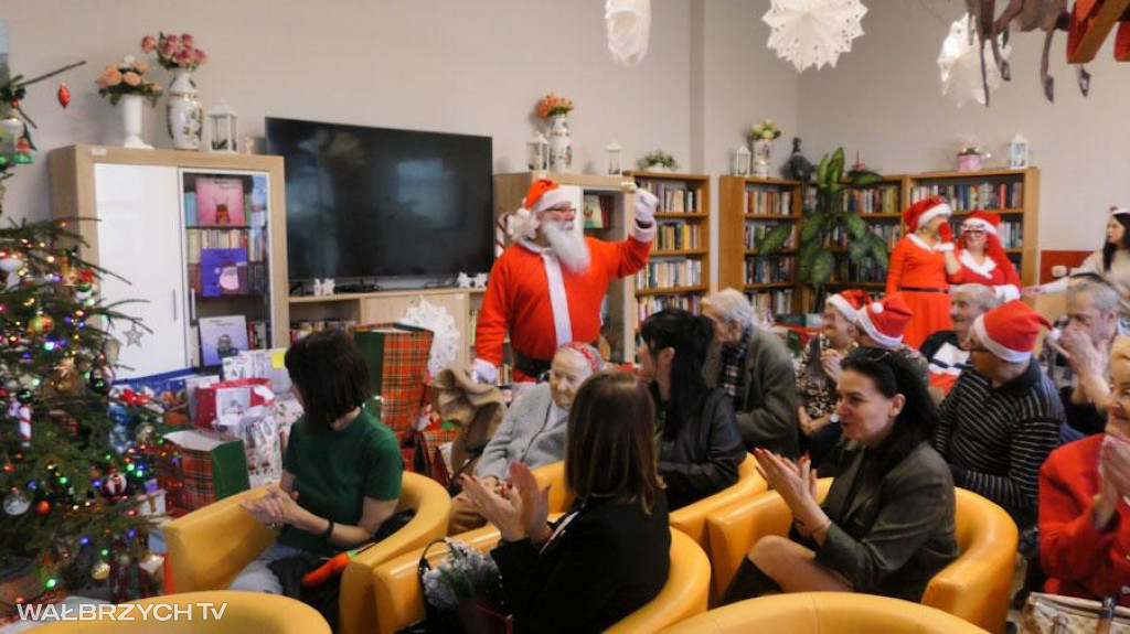 Wigilia 2025: Uśmiech i życzliwość - tego życzymy