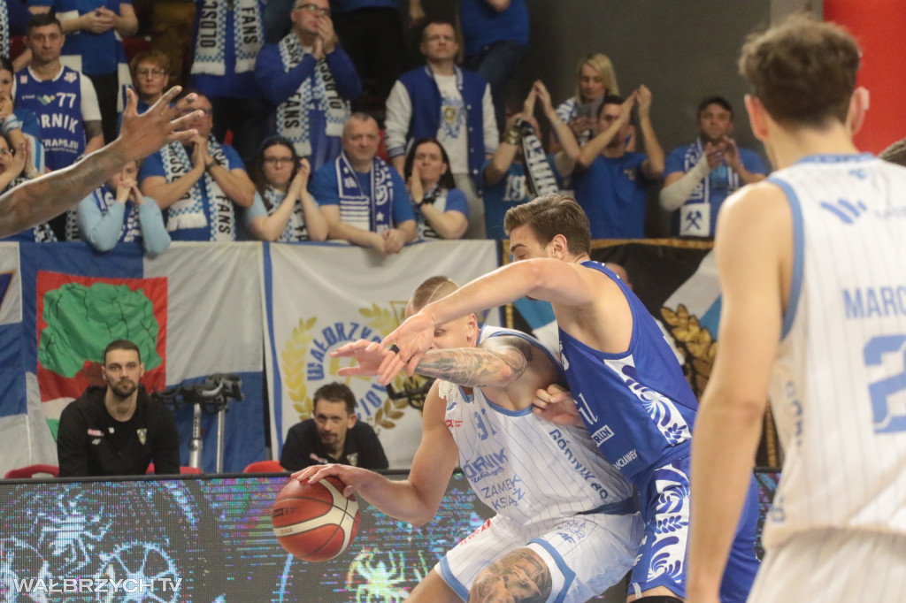 Górnik Wałbrzych  przegrał z Anwilem