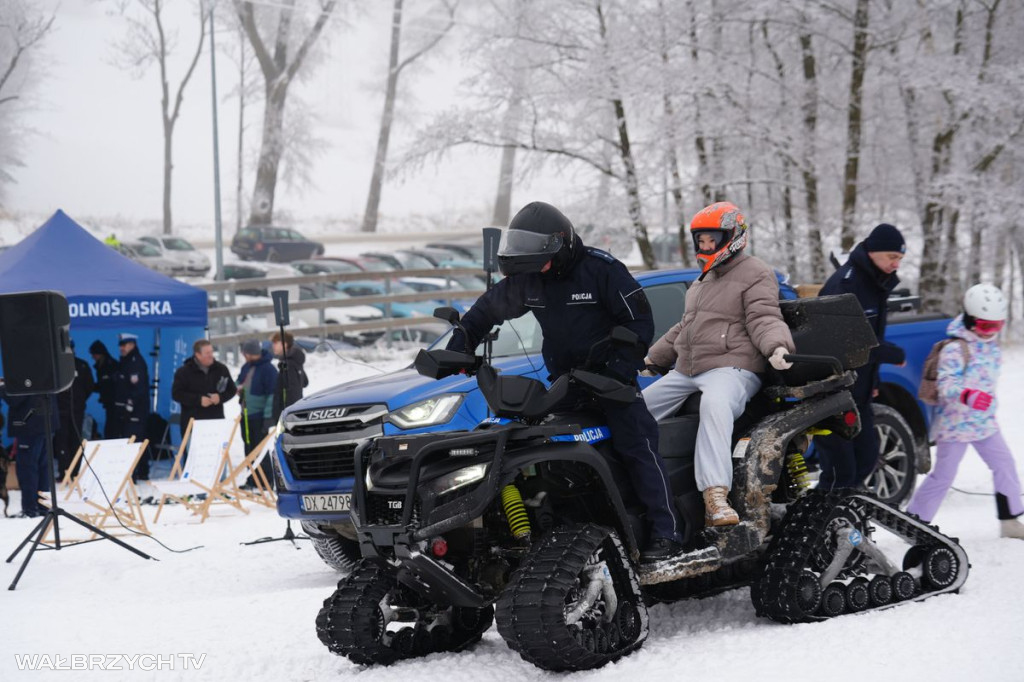 Festyn Bezpieczne Ferie w Czarnowie