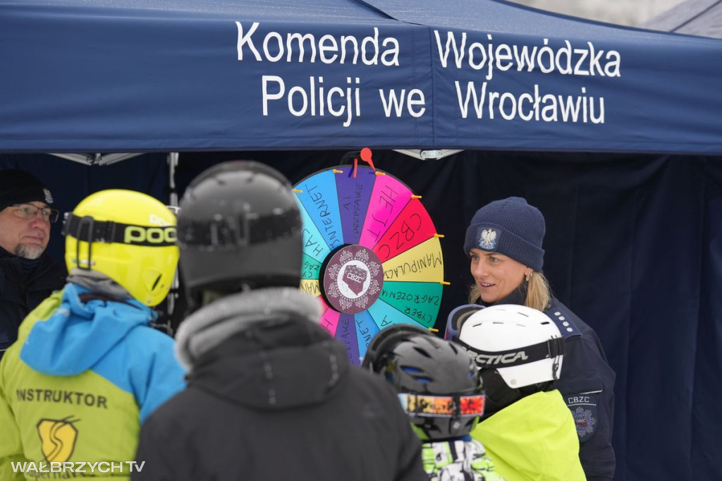 Festyn Bezpieczne Ferie w Czarnowie